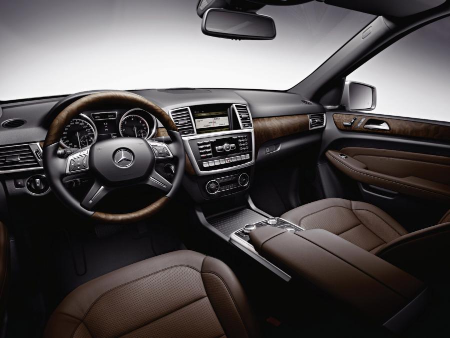  Mercedes-Benz ML-Class Accessories 2012 года  (фото 6 из 13)